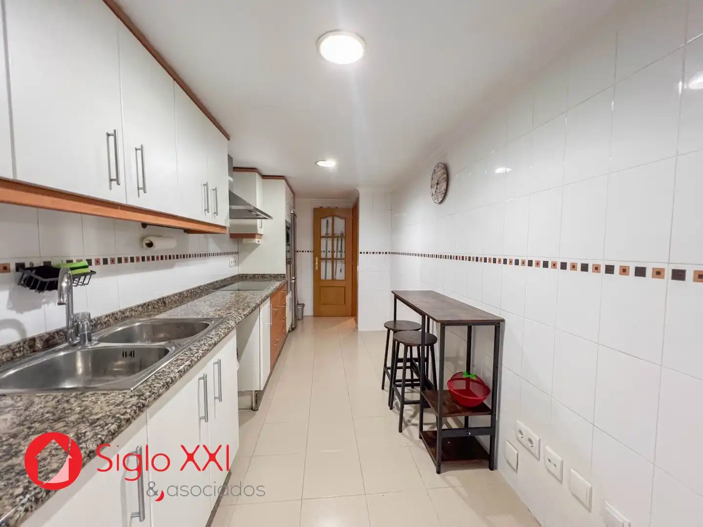 Flat with lift for sale in Piscinas, imagen 4