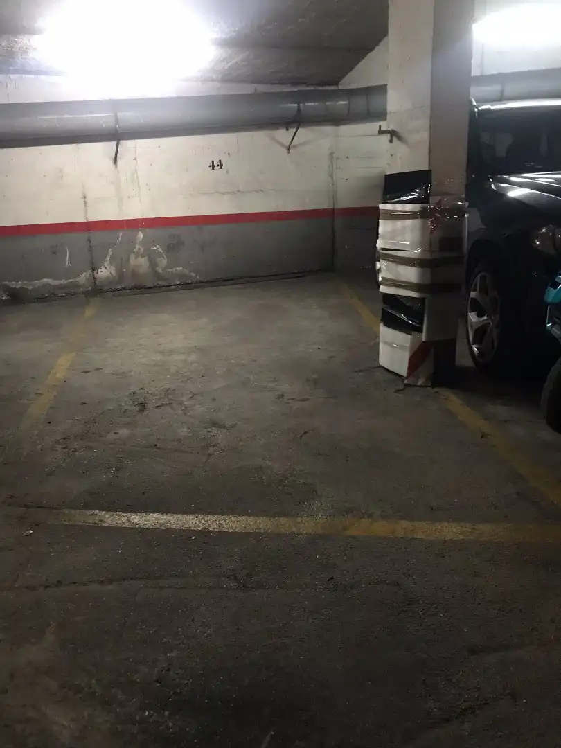 Einzelparkplatz zum Verkauf in Carrer de Sant Felip Neri