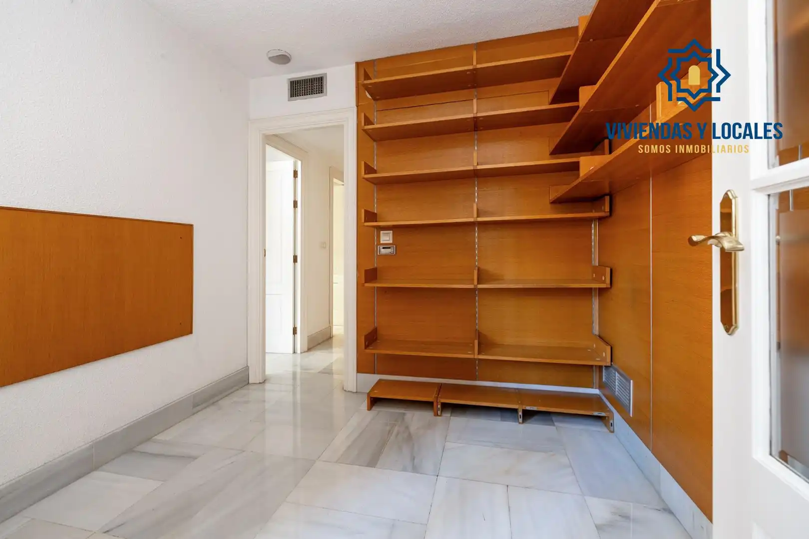 Flat for sale in Granada