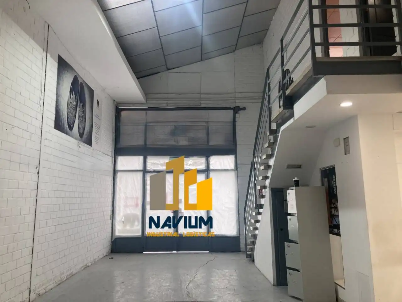 Industrial building to rent in Barrio de la Estación, imagen 5