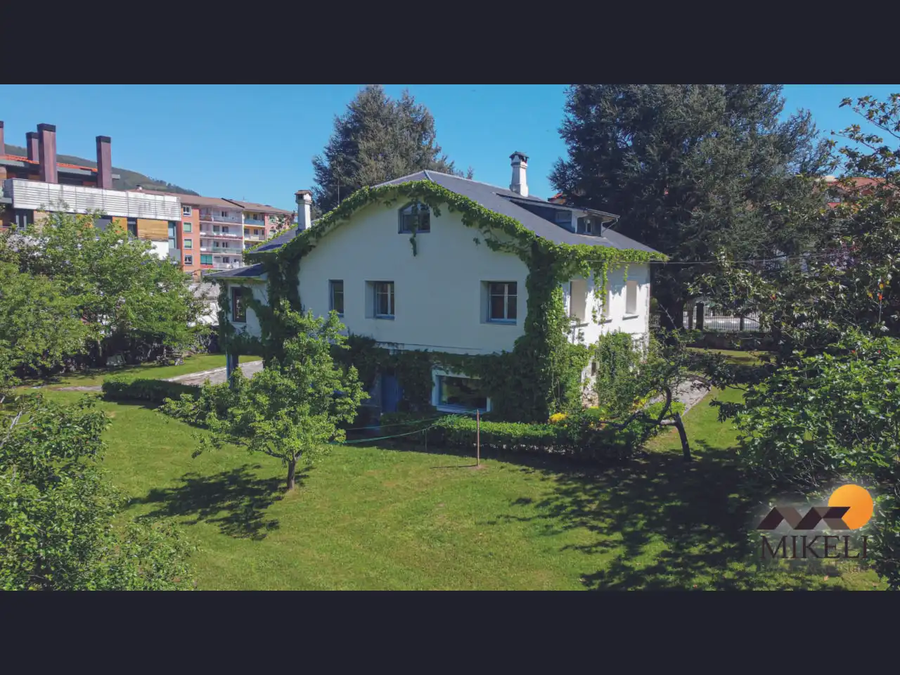 Vista exterior de Casa o xalet de lloguer en Ramales de la Victoria amb Calefacció, Jardí privat i Parquet
