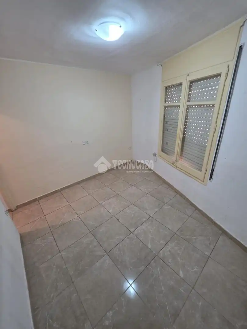 Flat for sale in Sant Andreu, imagen 2