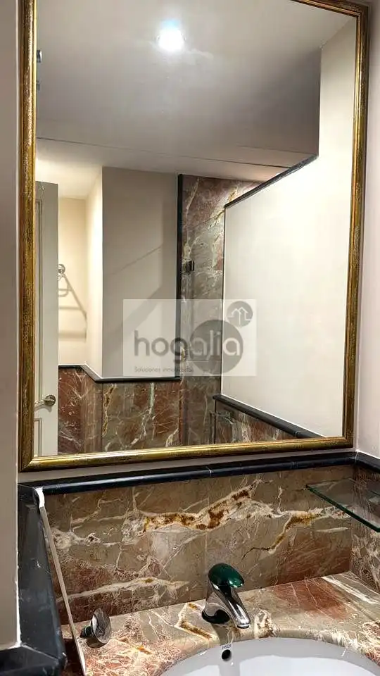 Wohnung zur Miete in Sevilla mit Klimaanlage und Terrasse