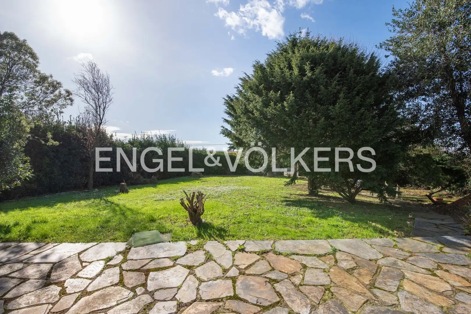 Casa o xalet en venda en Gijón  amb Calefacció, Jardí privat i Traster