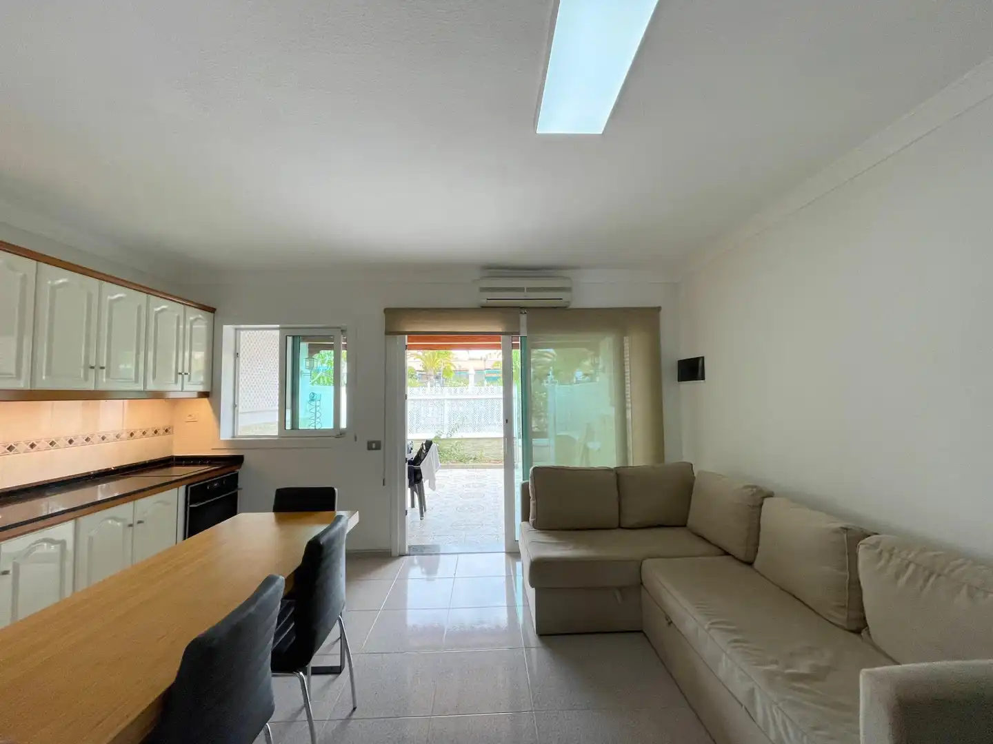 Living room of Houses for rent in San Bartolomé de Tirajana  with Air Conditioner, Terrace and Furnished