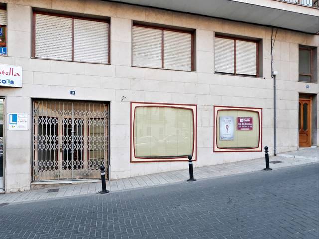 Local comercial en Alquiler en C/ JOSEP HERNANDEZ MIRA, en Jijona / Xixona