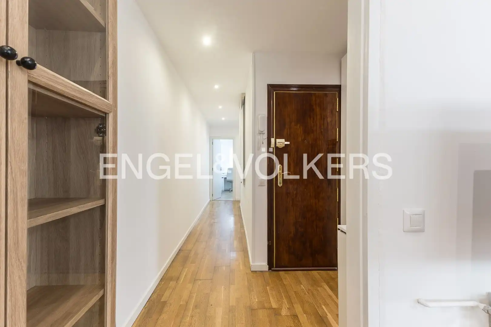 Piso en venta en Barcelona con Aire acondicionado, Calefacción y Balcón