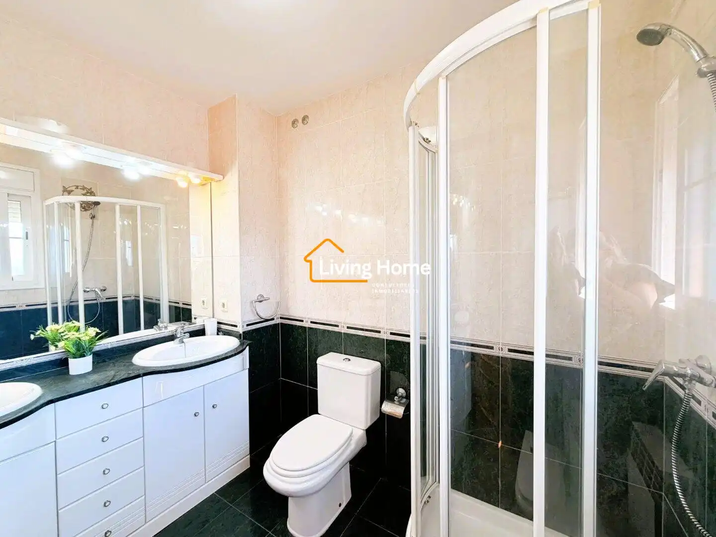 Baño de Casa o chalet en venta en Cambrils con Calefacción, Jardín privado y Terraza