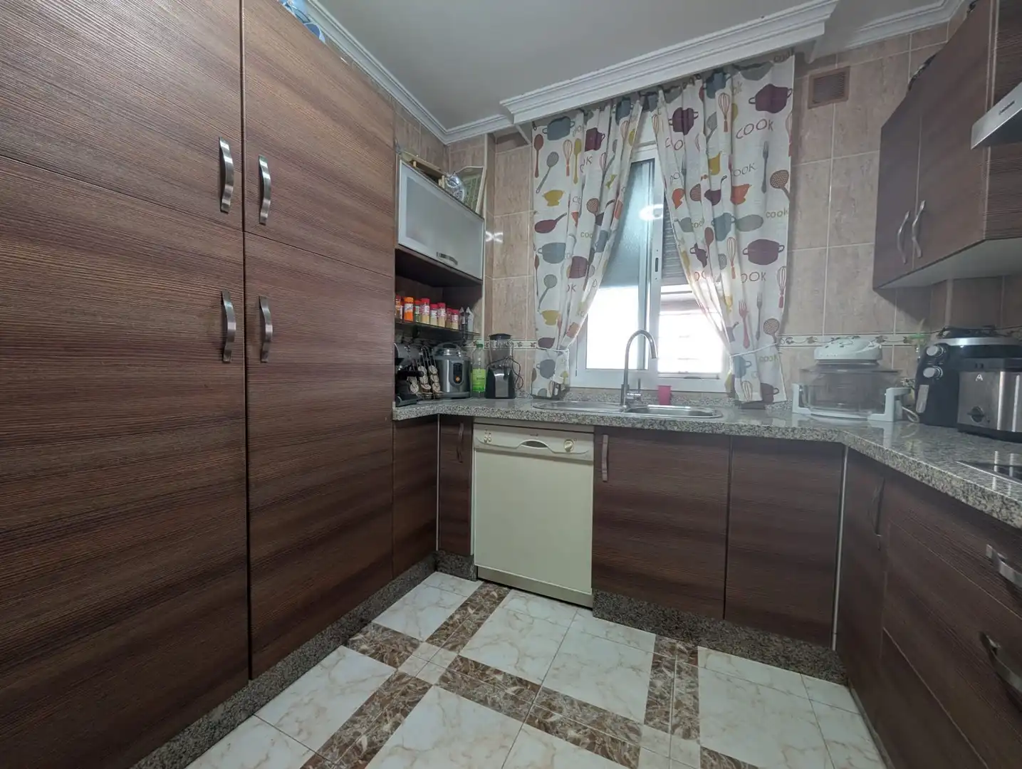 Cocina de Casa adosada en venta en Aljaraque con Aire acondicionado y Piscina comunitaria