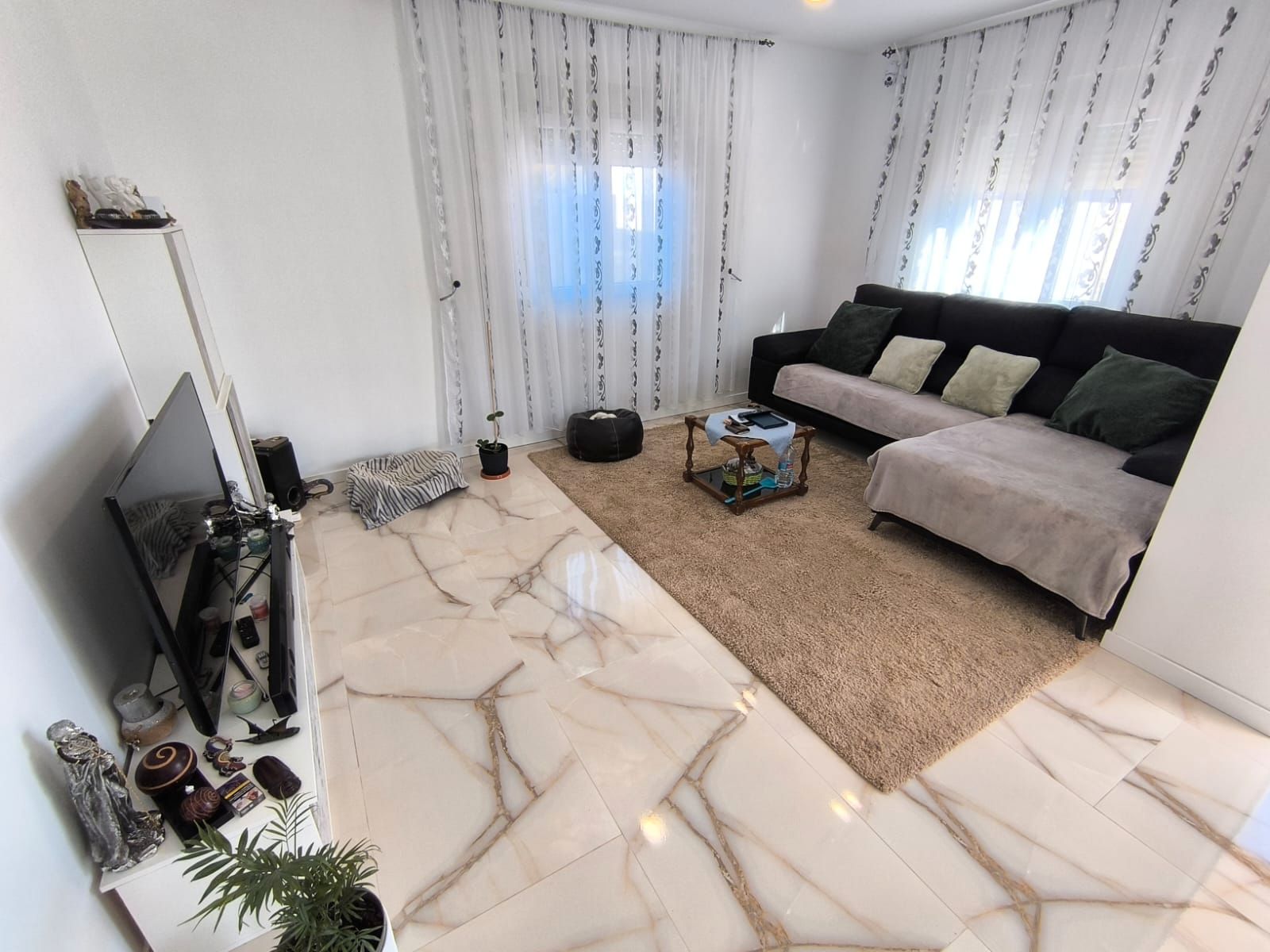 Sala d'estar de Casa o xalet en venda en Castellón de la Plana / Castelló de la Plana amb Aire condicionat, Calefacció i Jardí privat