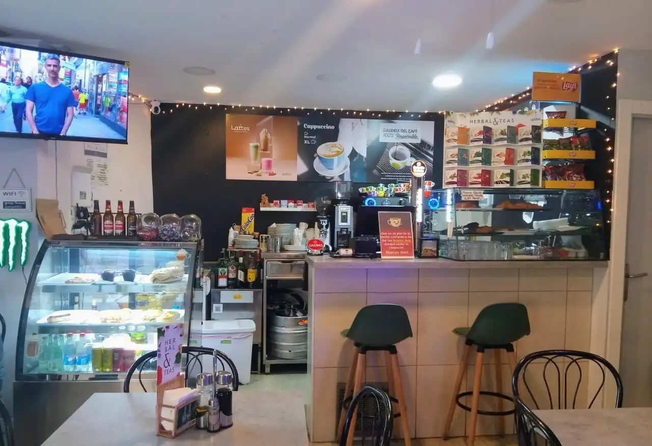 Locale commerciale in cessione a Fiter I Rossell