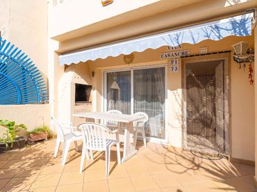 Casa amb jardí en venda a Carrer Puigmal-F1