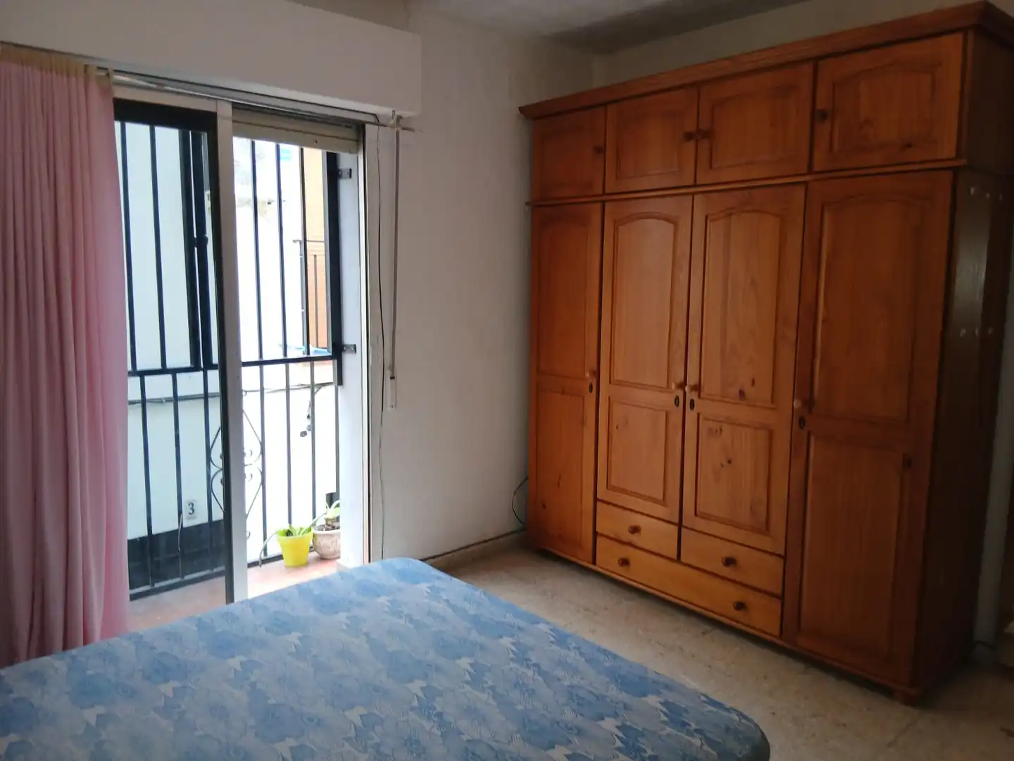 Bedroom of Flat for rent in Granada  with Terrace, Furnished and Washing machine