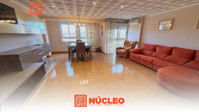 Piso en Venta en Carrer de Pablo Iglesias en Zona Avenida del Mar