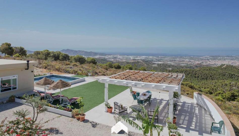 Foto 1 de Finca rústica en venda a Vélez de Benaudalla, Granada