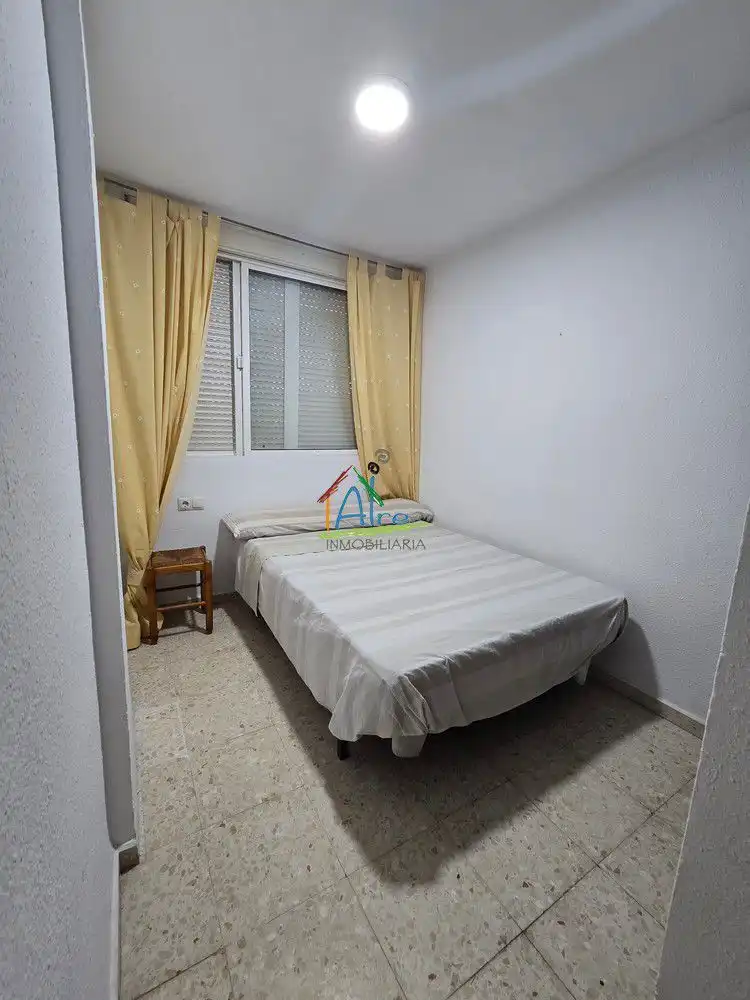 Schlafzimmer von Wohnungen zum Verkauf in Almonte mit Möbliert und Gemeinschaftspool