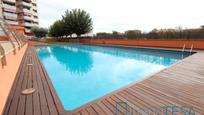 Swimming pool of Flat for sale in Barberà del Vallès  with Balcony