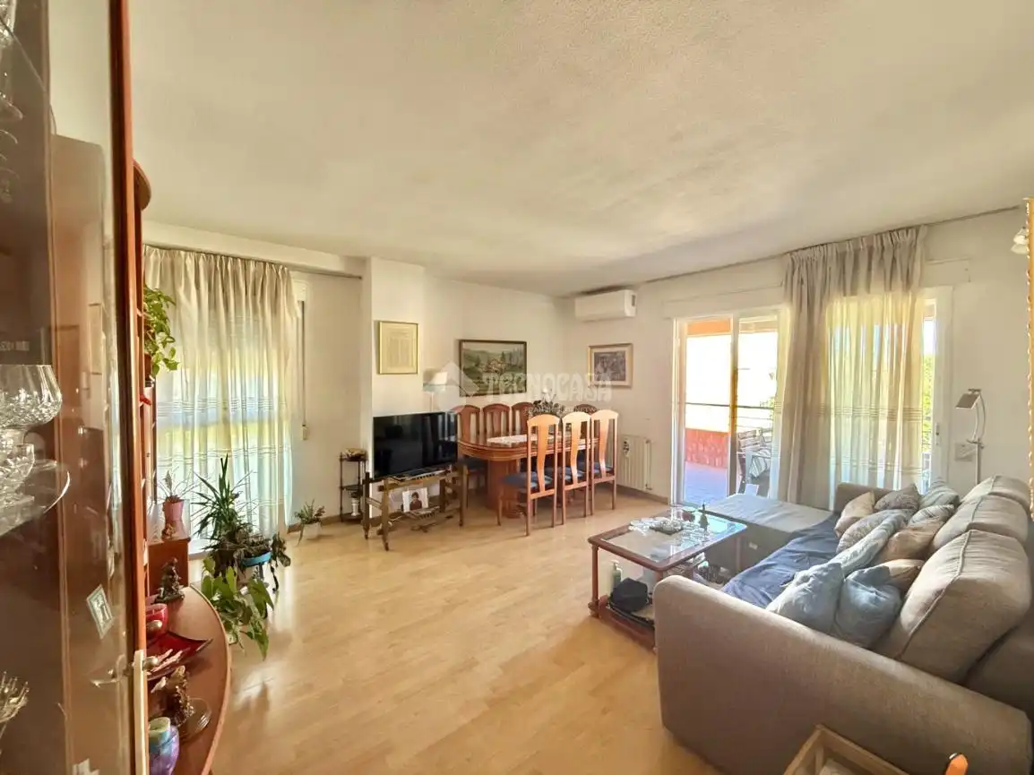 Living room of Flat for sale in Madrid  with Air Conditioner, Heating and Terrace