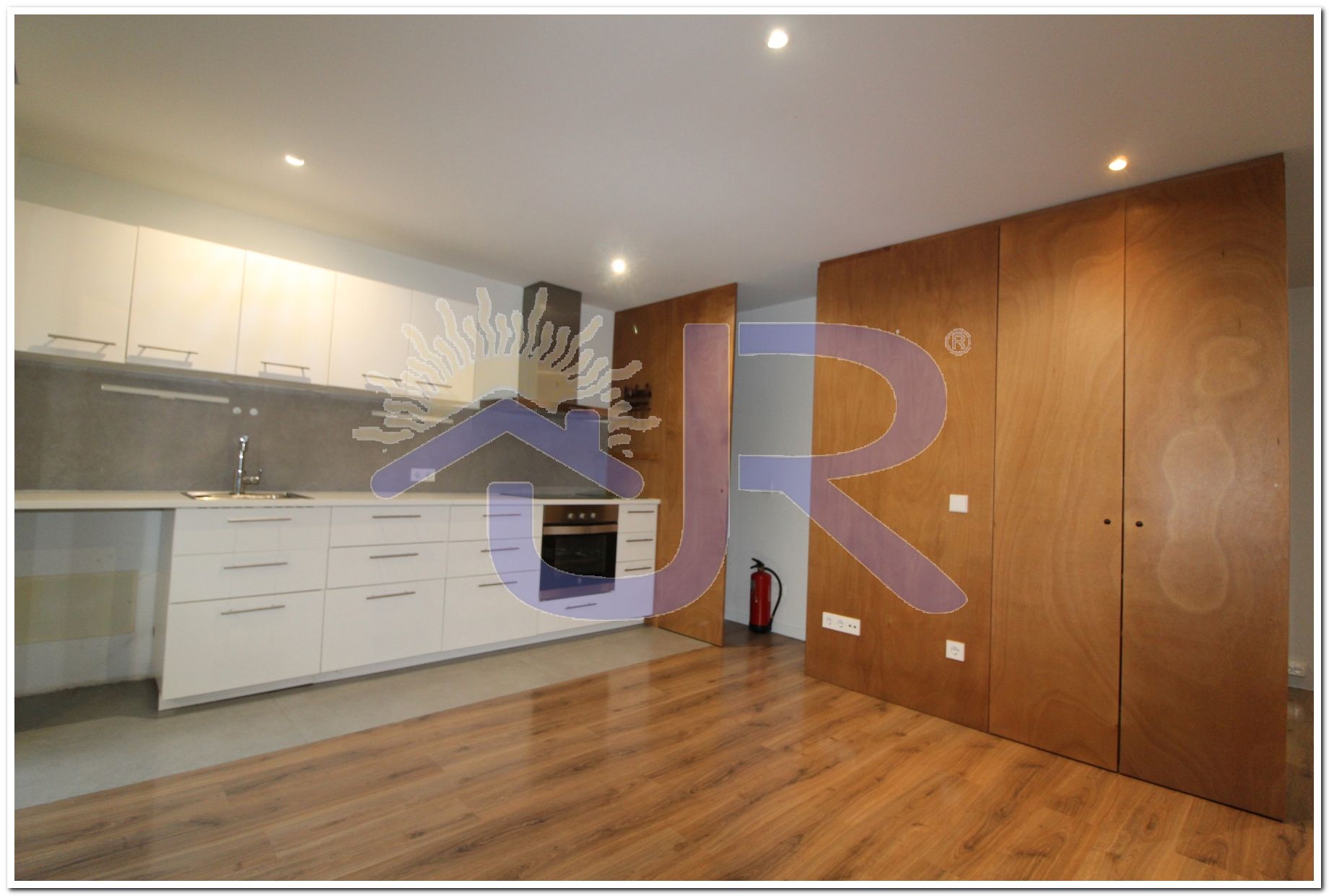 Cuina de Casa adosada de lloguer en Paracuellos de Jarama amb Calefacció i Jardí privat