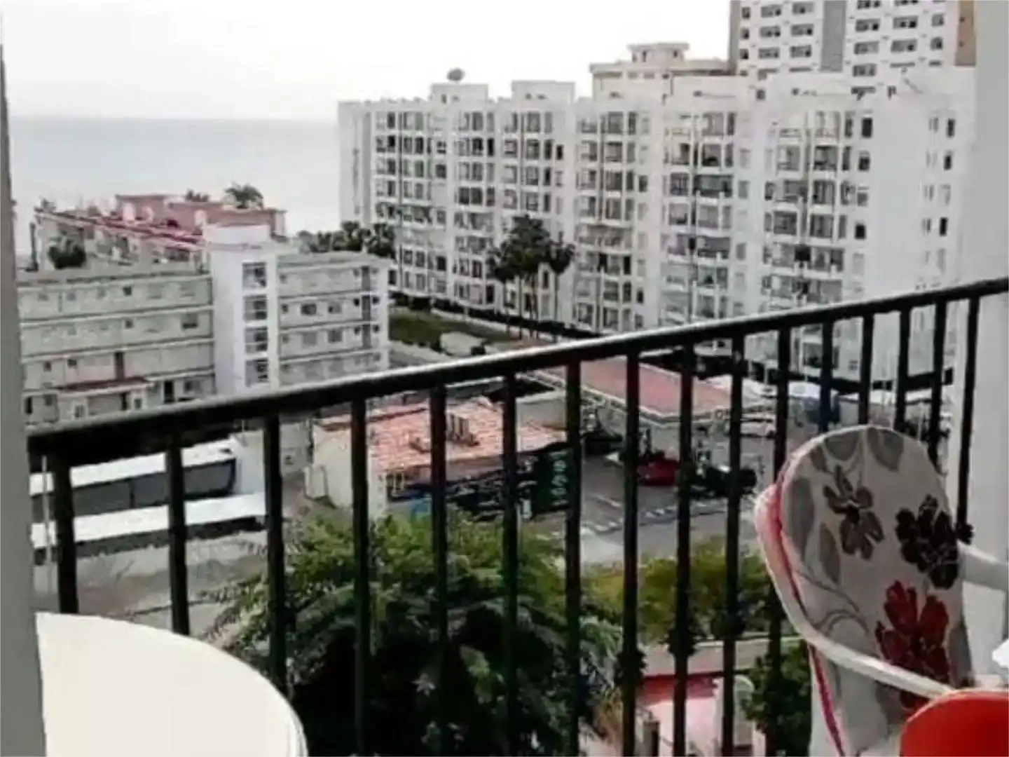 Terrassa de Pis de lloguer en Fuengirola amb Aire condicionat i Piscina