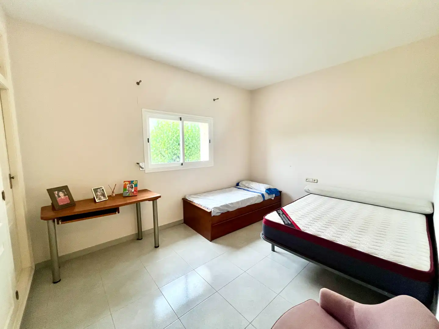 Dormitori de Casa o xalet en venda en El Ràfol d'Almúnia amb Calefacció, Jardí privat i Terrassa