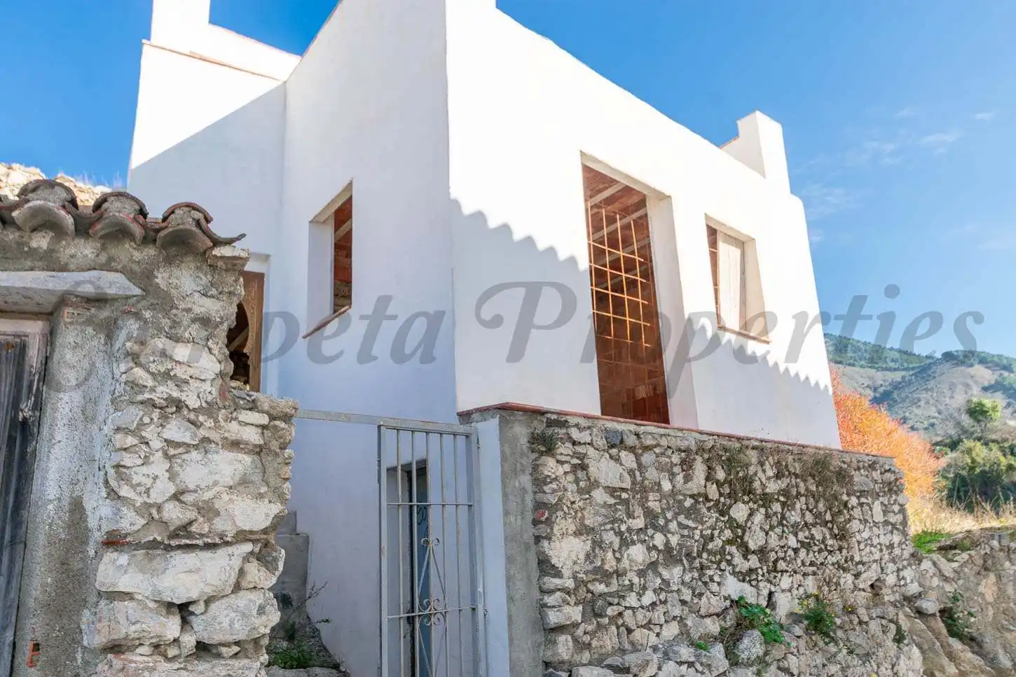 Casa en venda a Sedella