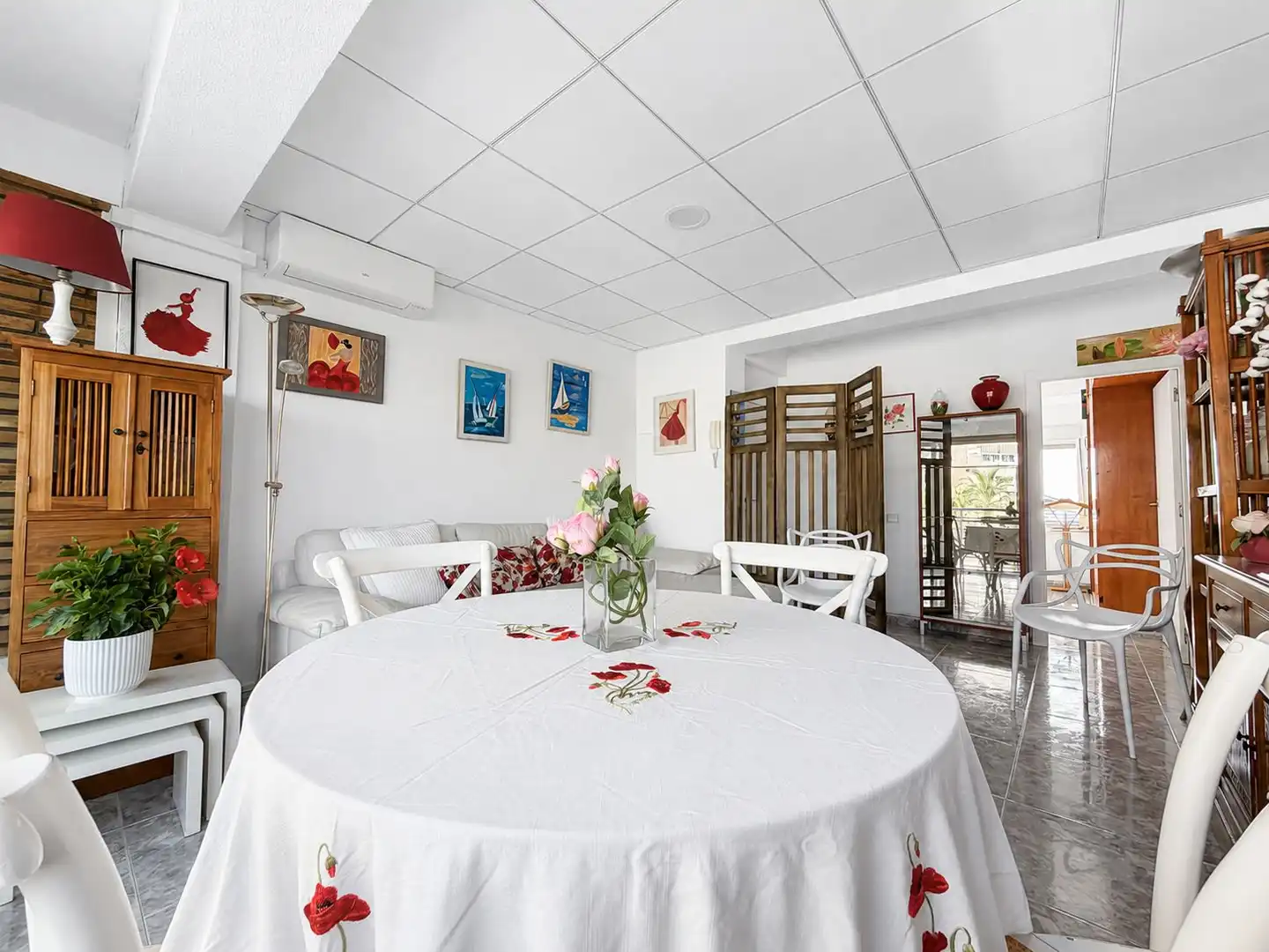 Menjador de Apartament en venda en El Campello amb Aire condicionat i Terrassa