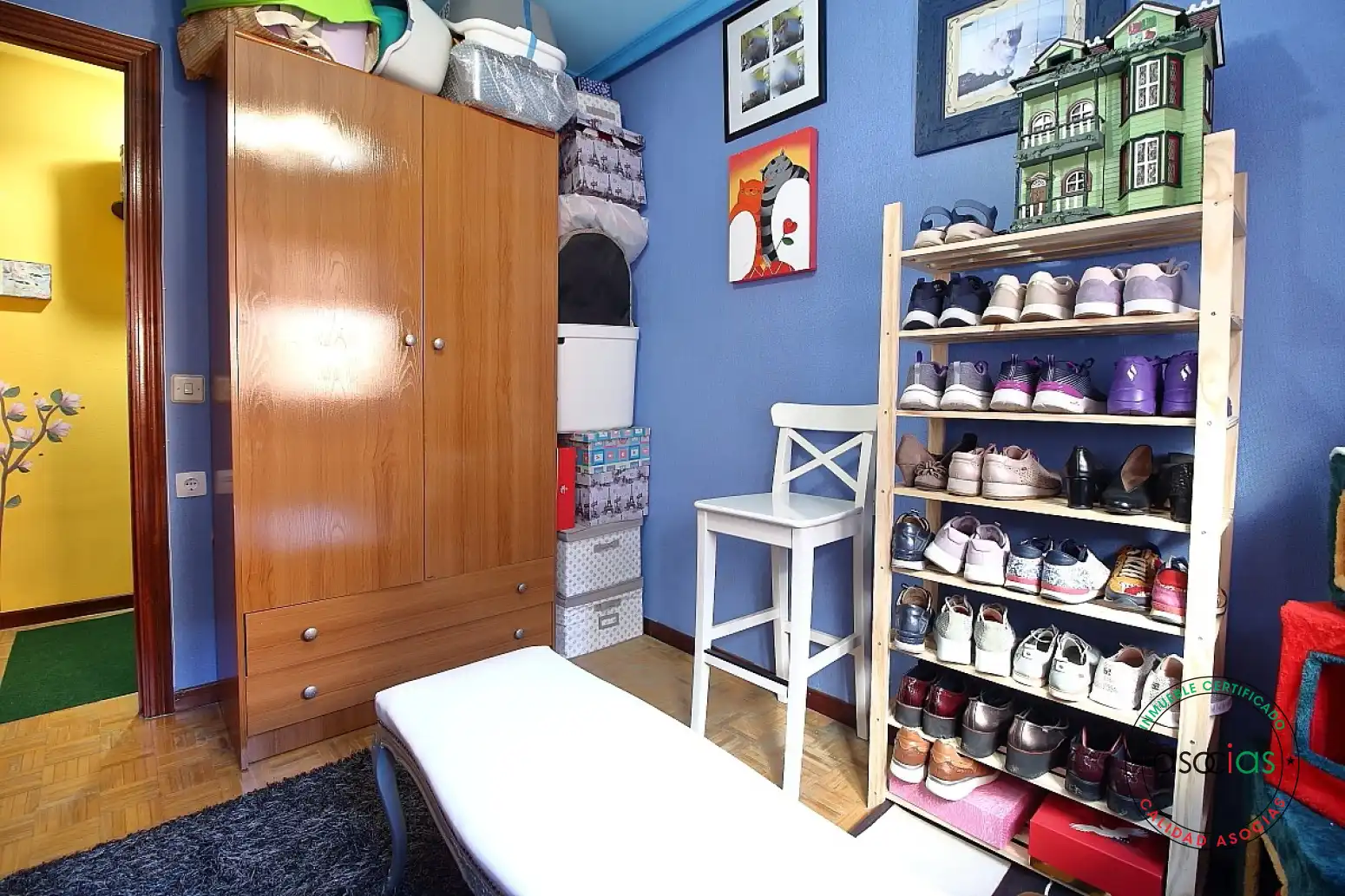 Habitación de Piso en venta en Gijón  con Calefacción, Parquet y Trastero