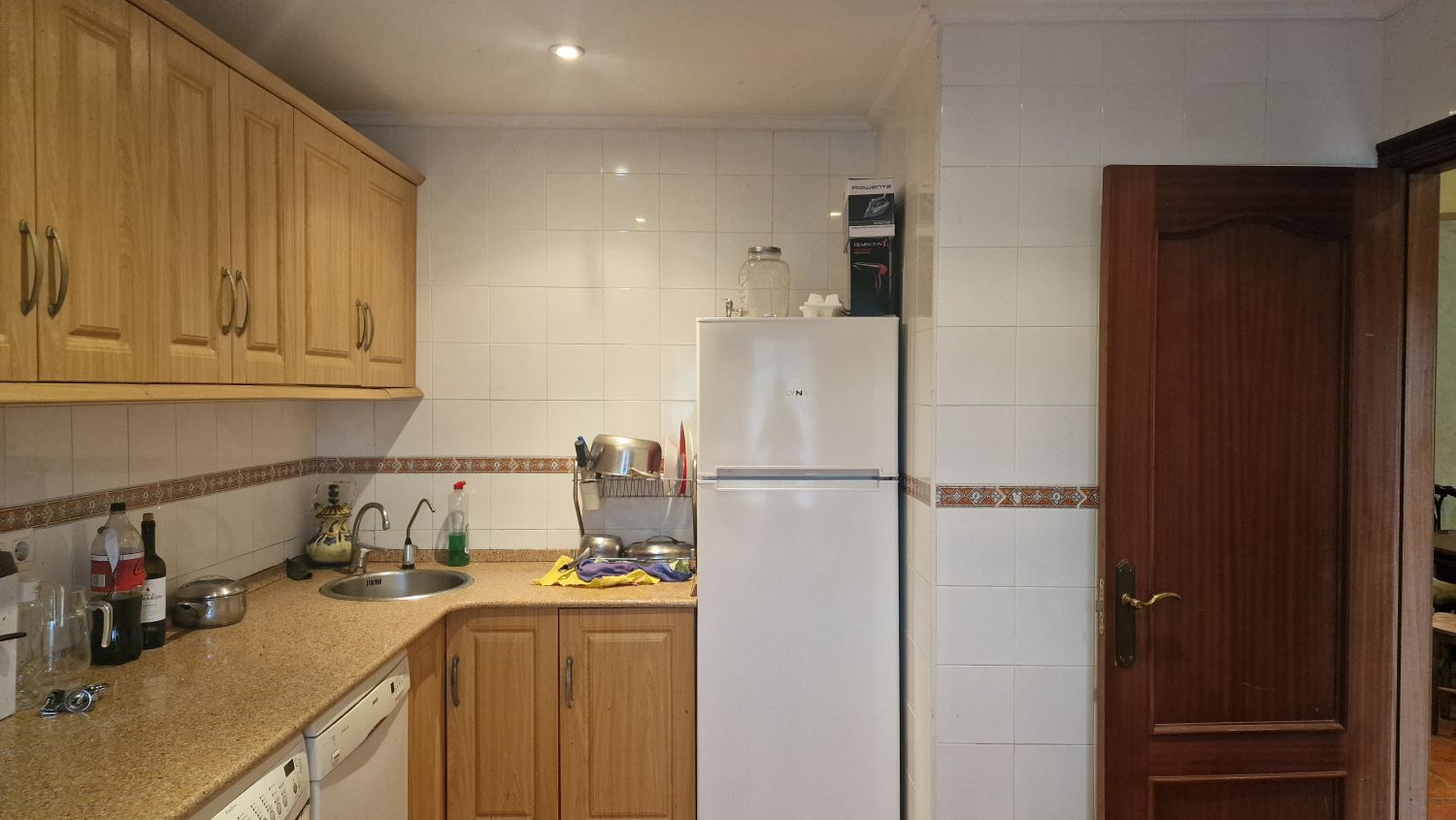 Cuina de Casa o xalet en venda en Torrelavega  amb Calefacció, Traster i Balcó