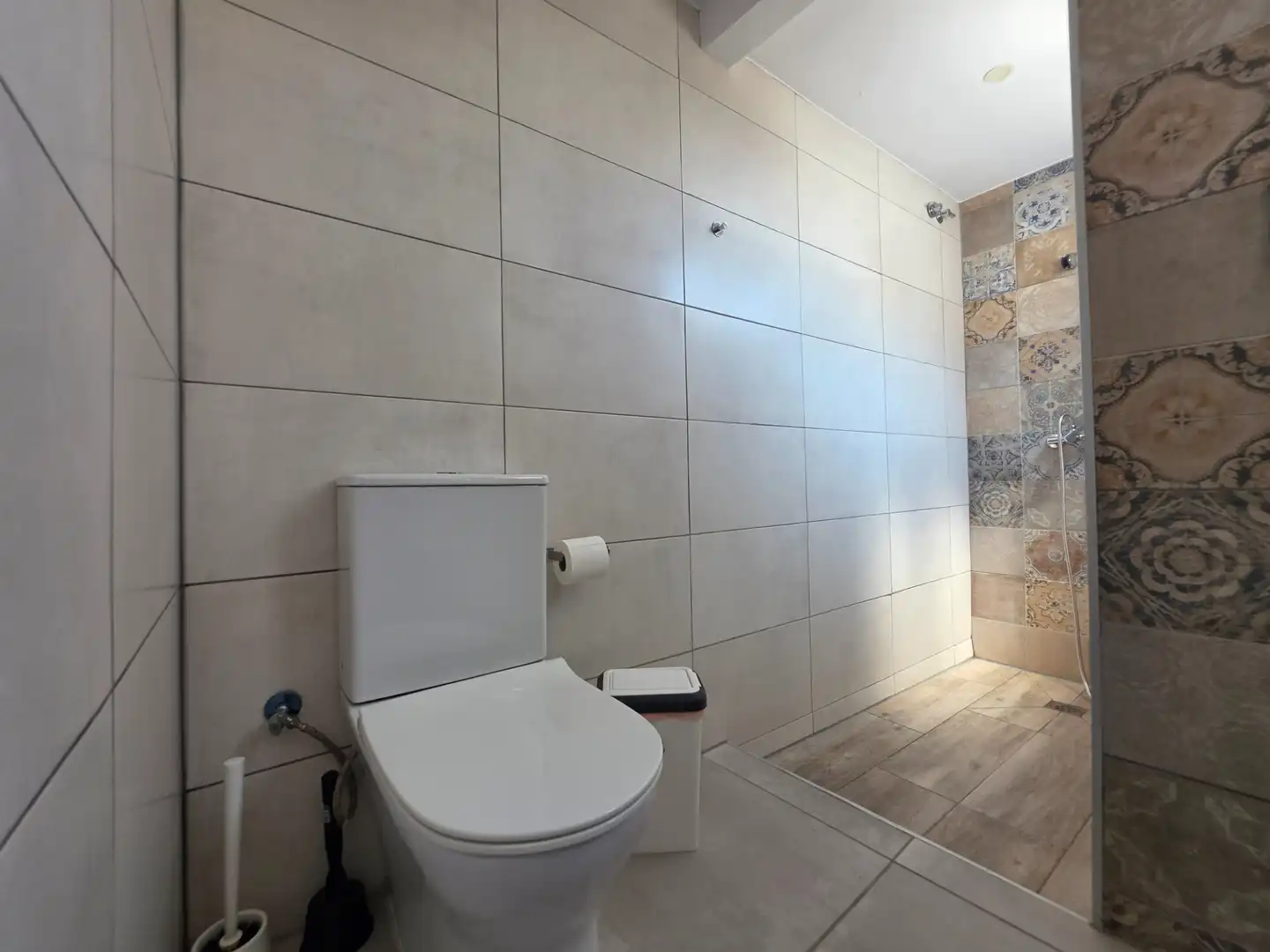 Baño de Casa adosada en venta en Badalona con Aire acondicionado, Calefacción y Terraza