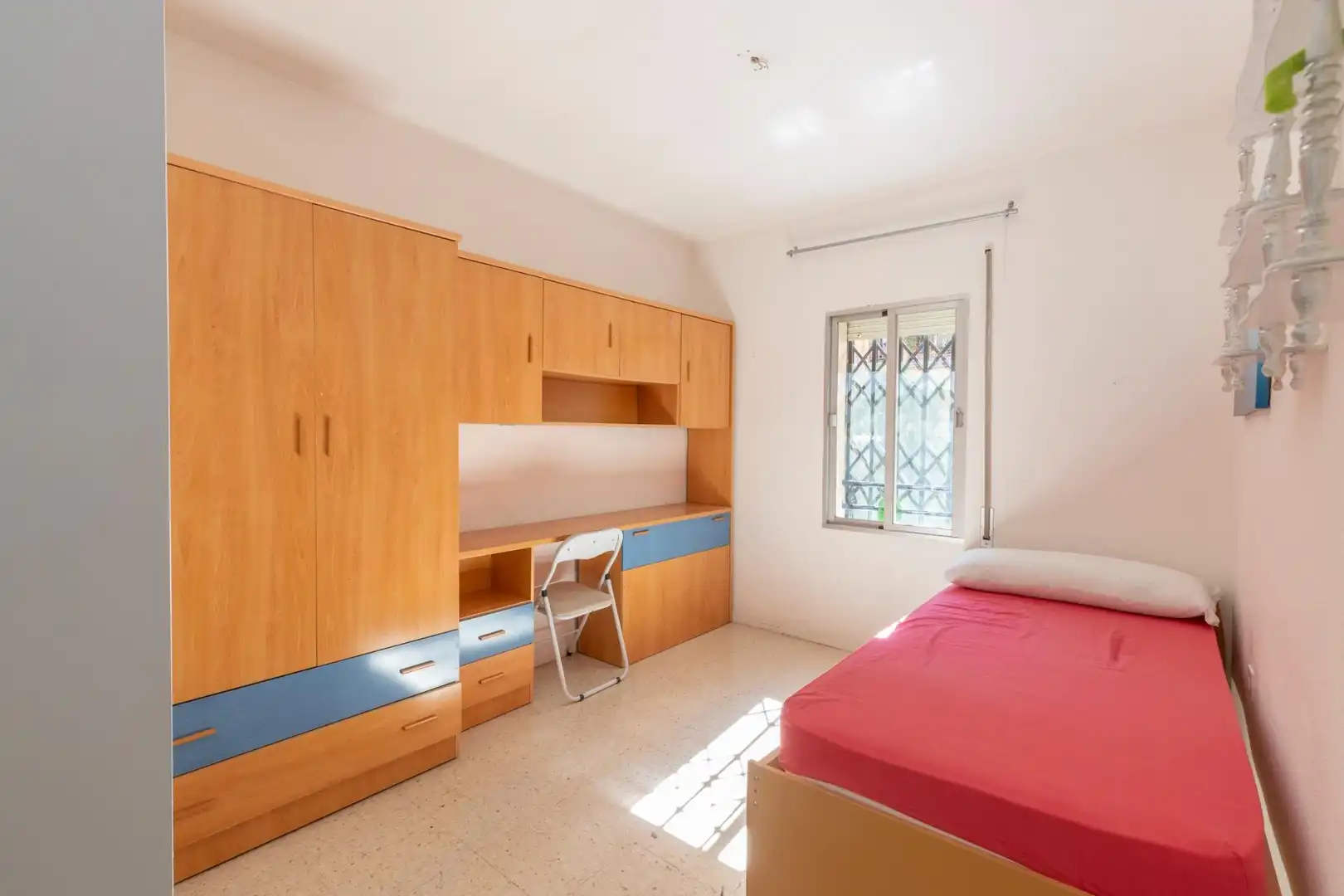 Bedroom of Flat for sale in Granada  with Air Conditioner and Terrace