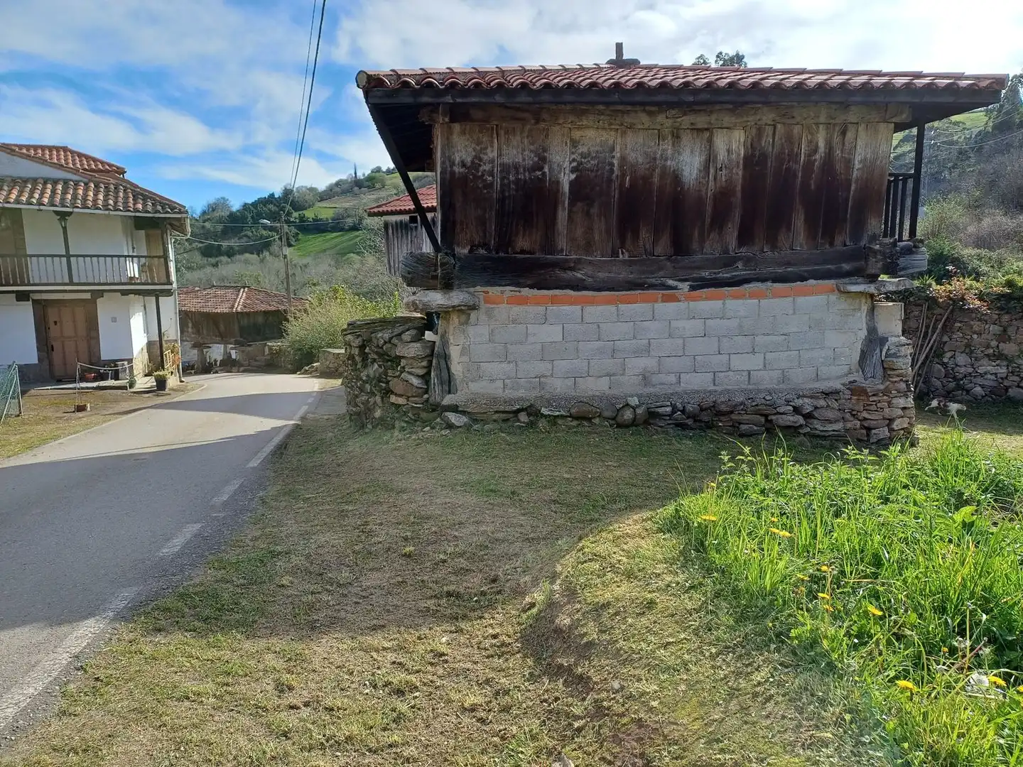 Vista exterior de Casa o xalet en venda en Illas amb Terrassa, Traster i Piscina