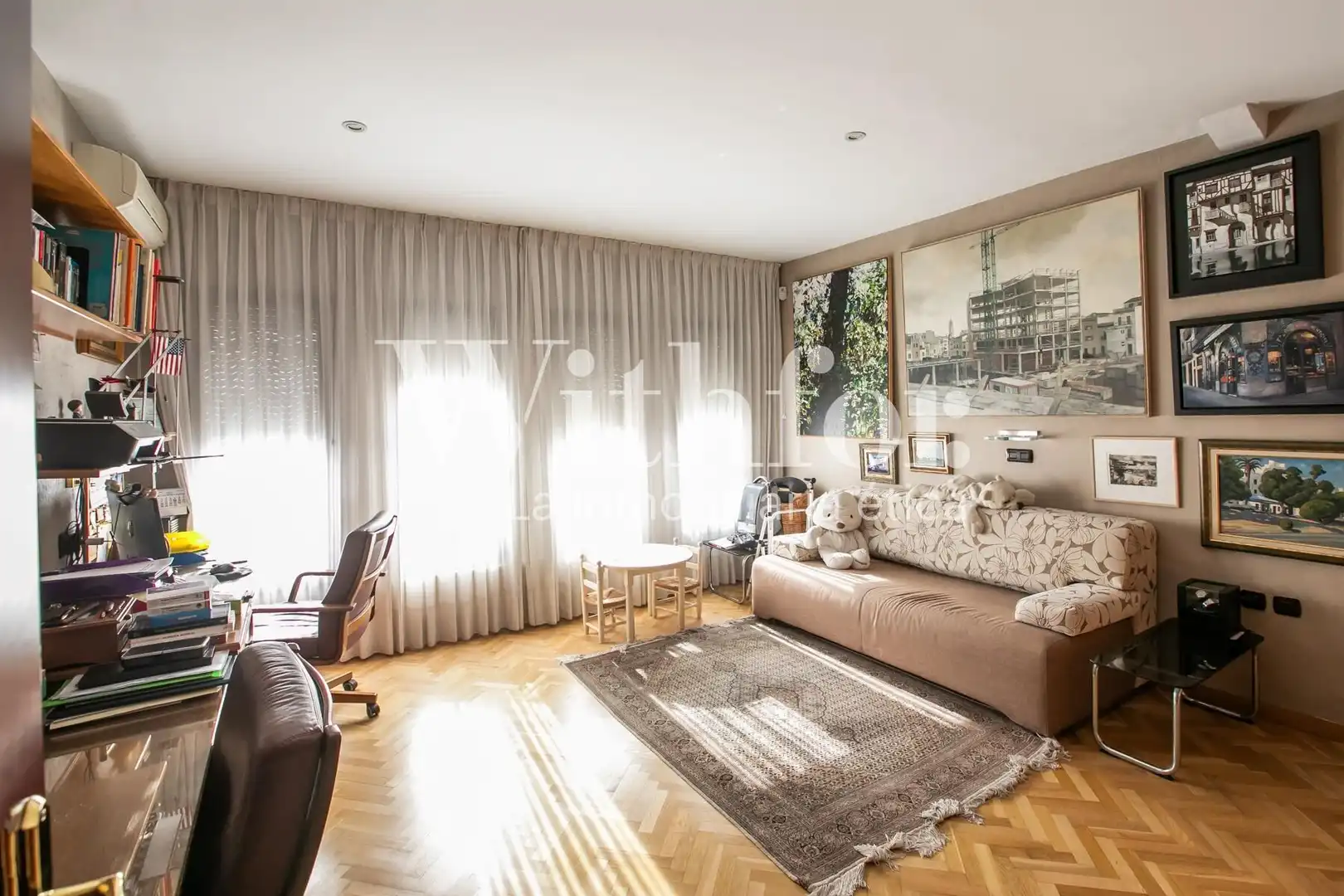 Sala de estar de Casa adosada en venta en Barcelona con Aire acondicionado, Jardín privado y Terraza