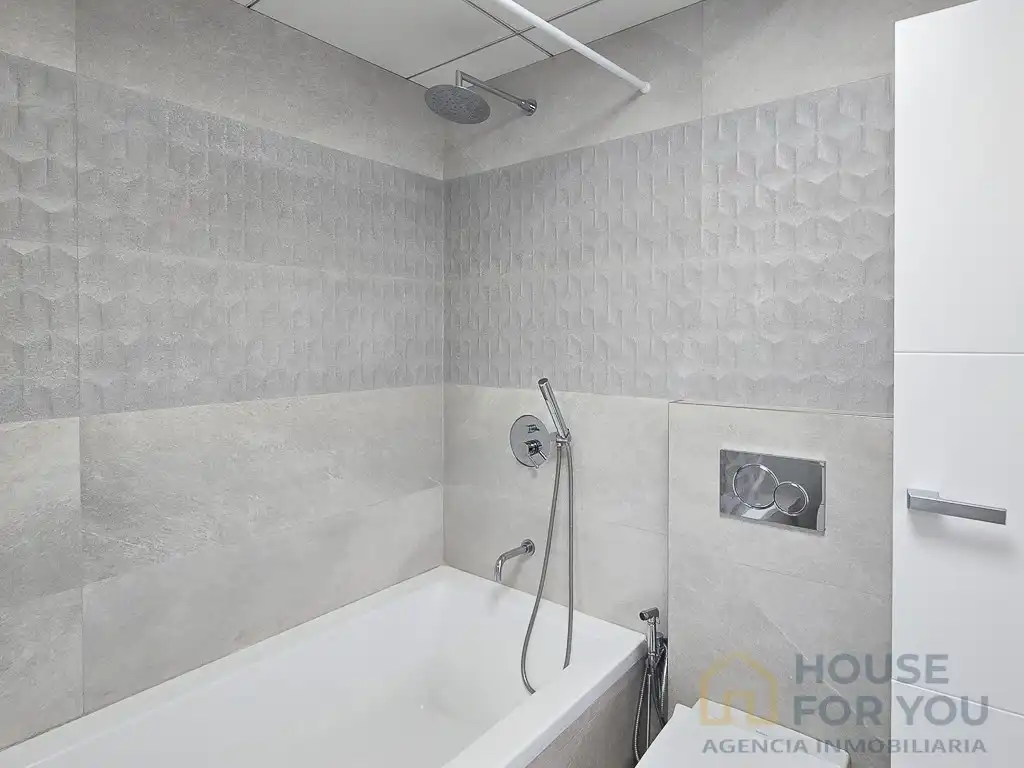 Baño de Piso de alquiler en Murcia