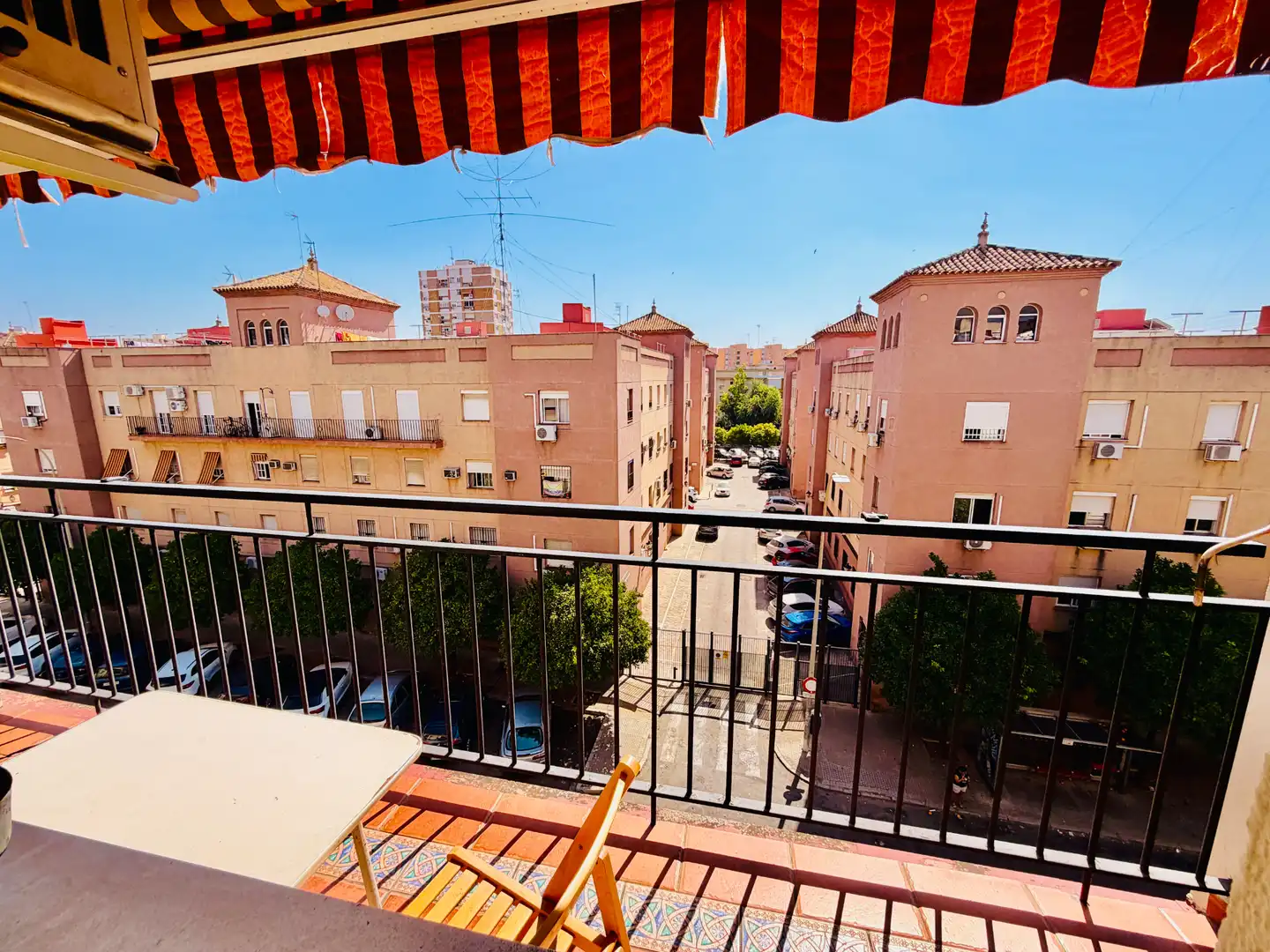 Exterior view of Flat for sale in Sevilla  with Air Conditioner and Terrace