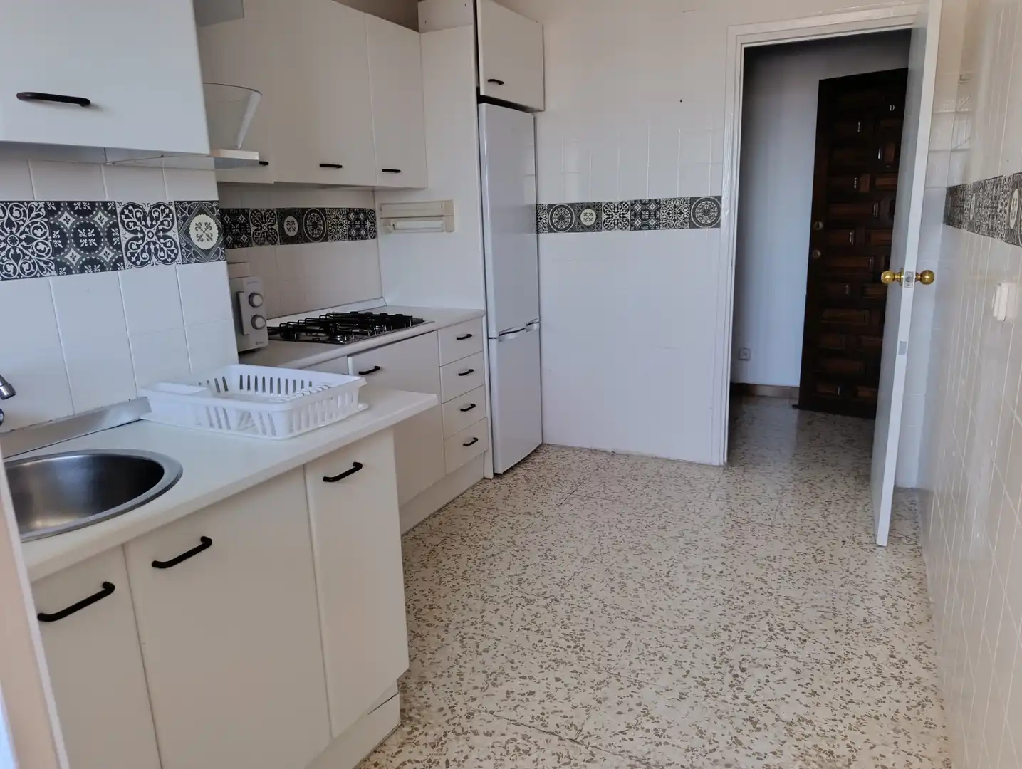 Cocina de Piso de alquiler en Dos Hermanas con Aire acondicionado, Terraza y Amueblado