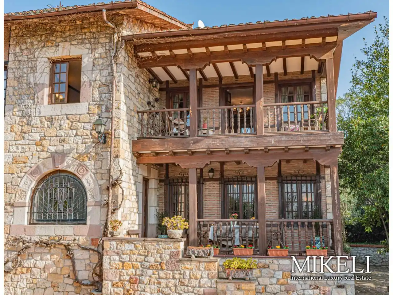 Vista exterior de Casa o xalet en venda en Piélagos amb Calefacció, Jardí privat i Terrassa
