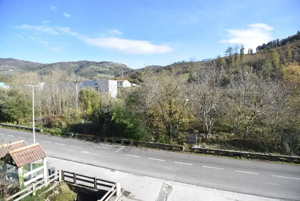Außenansicht von Wohnung zum Verkauf in Bergara mit Heizung, Möbliert und Balkon