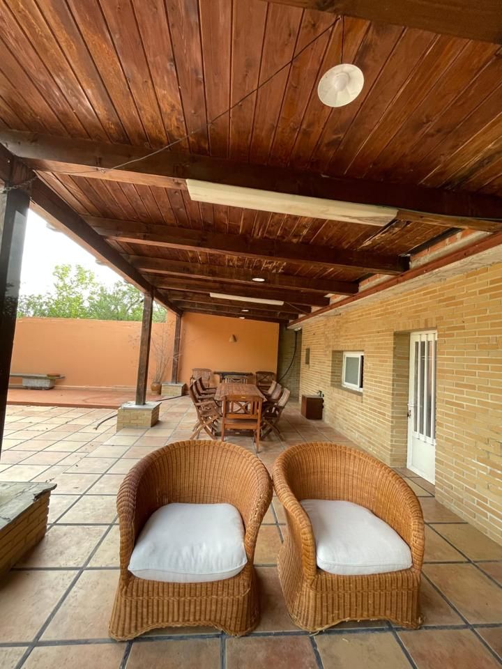 Terrassa de Casa o xalet en venda en Valle de Egüés / Eguesibar amb Jardí privat i Piscina