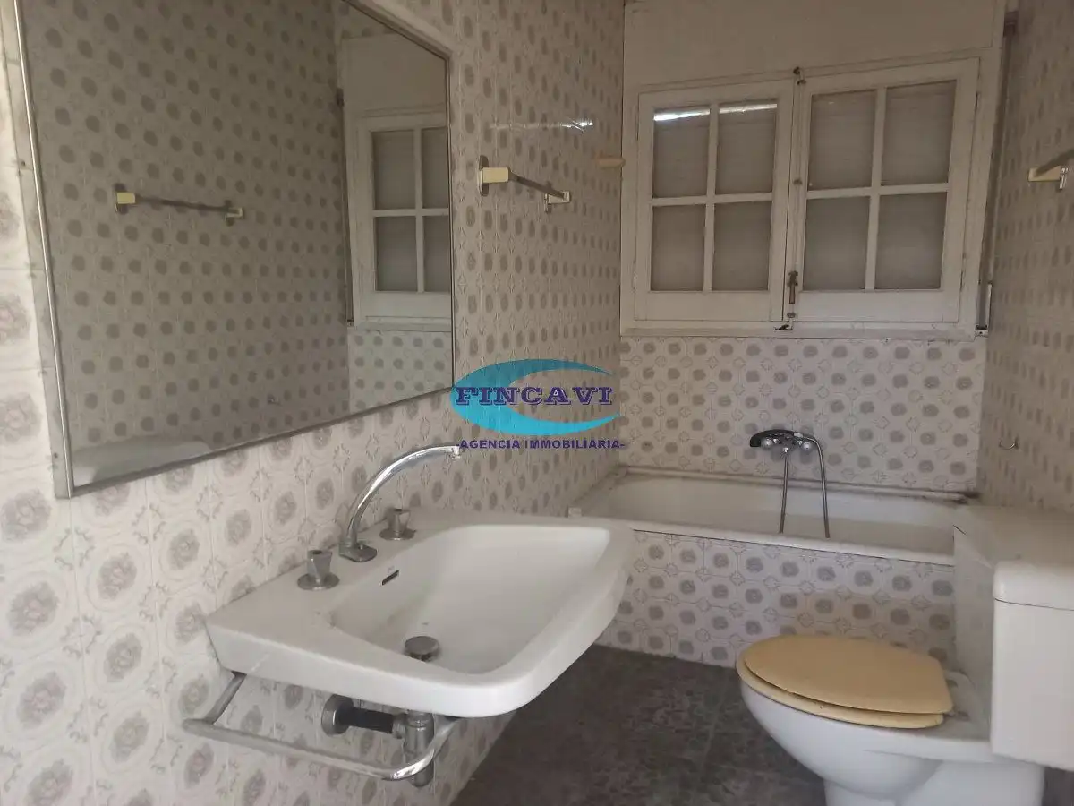 Bathroom of Houses for sale in Bigues i Riells del Fai  with Terrace, Storage room and Balcony