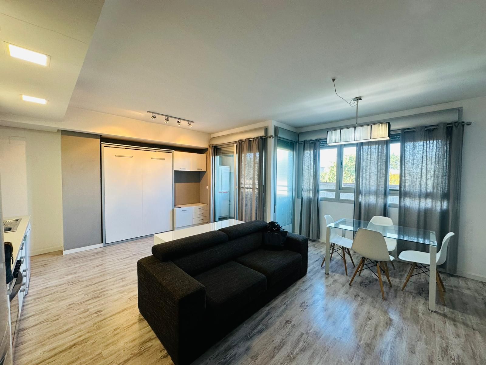 Living room of Flat for sale in  Valencia Capital  with Air Conditioner, Heating and Private garden