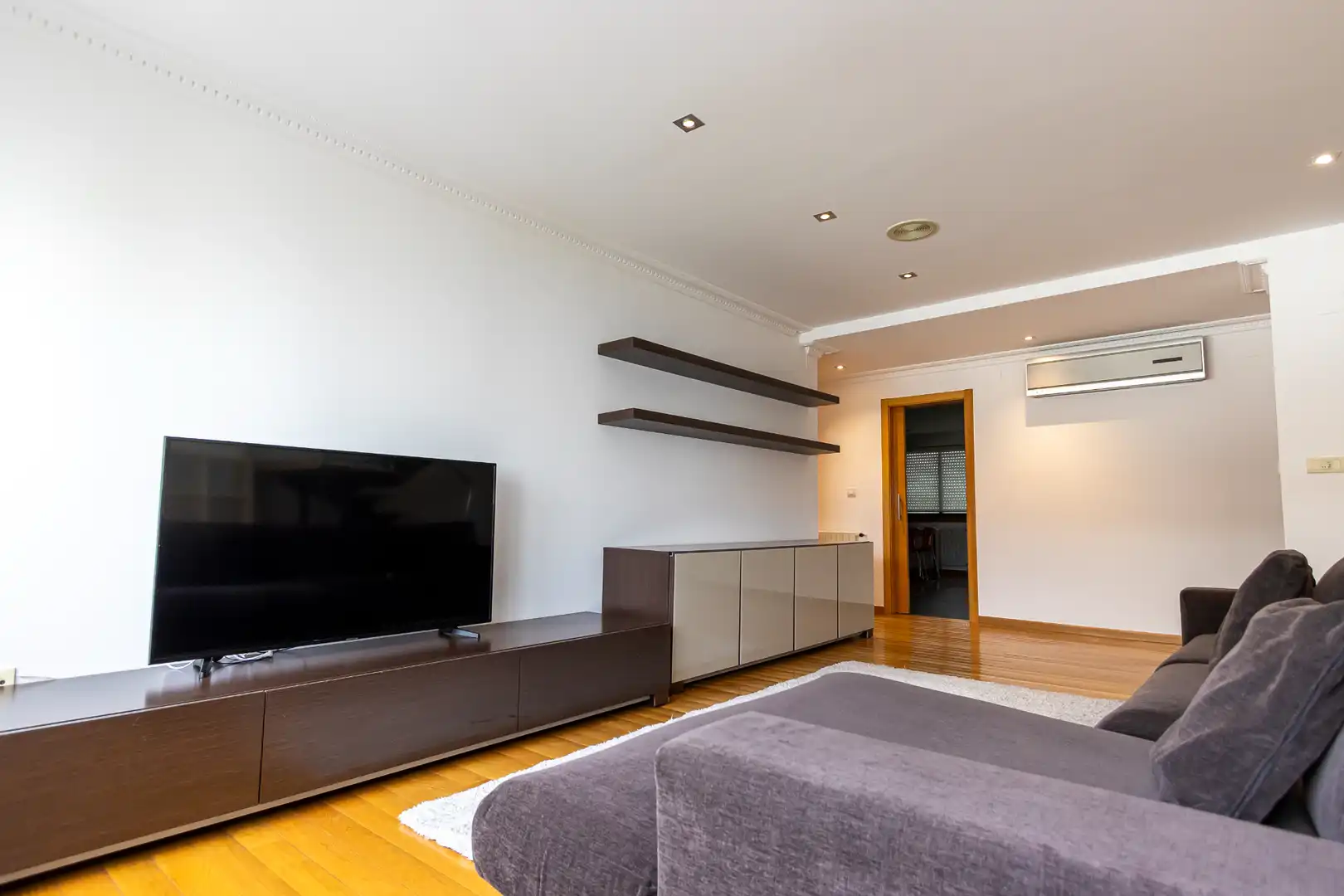 Sala d'estar de Dúplex de lloguer en Ourense Capital  amb Aire condicionat, Calefacció i Parquet