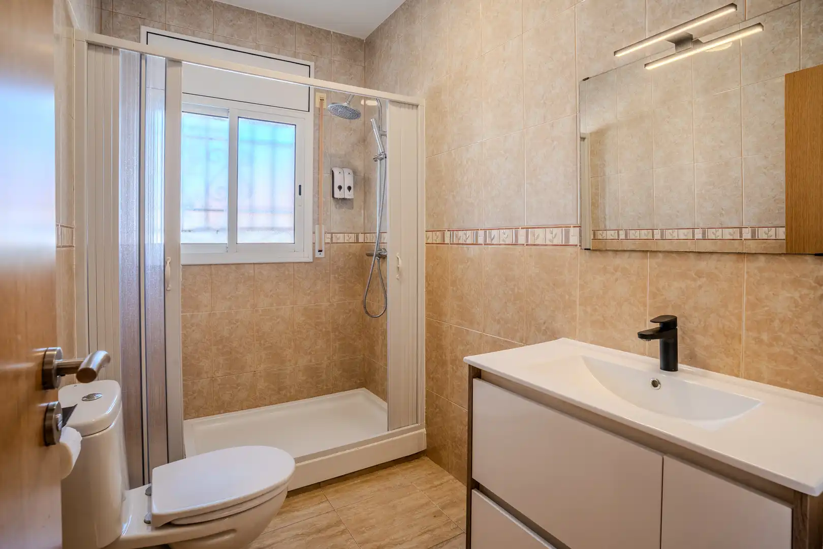 Baño de Casa o chalet en venta en L'Ametlla de Mar  con Aire acondicionado, Calefacción y Terraza