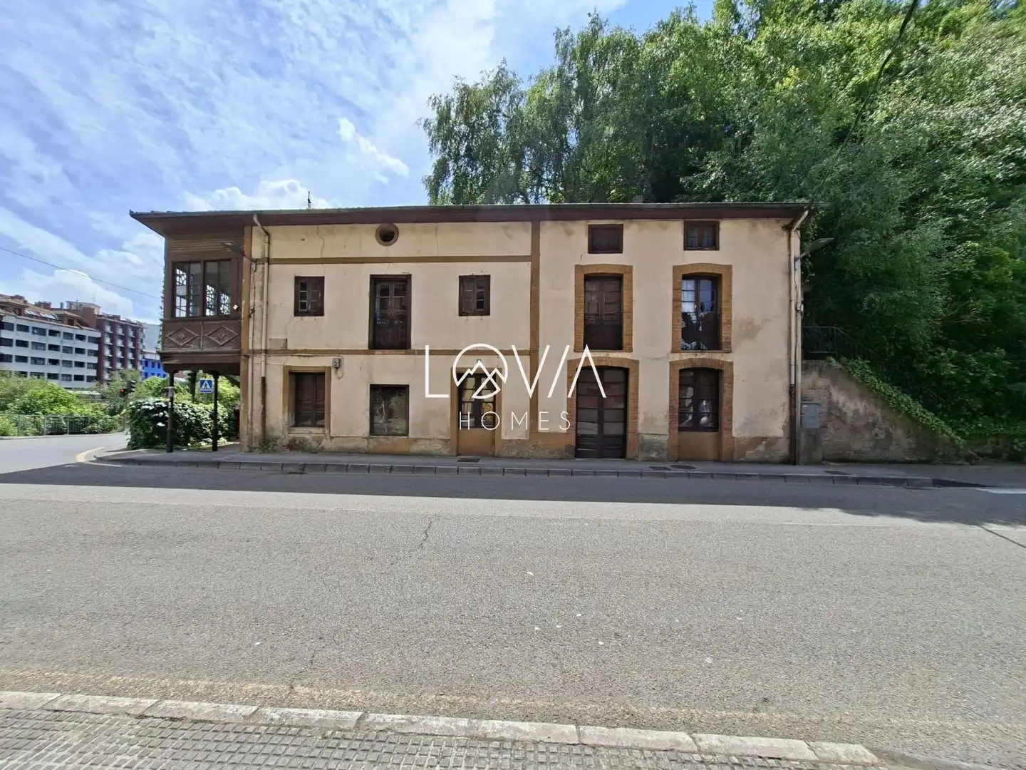 Vista exterior de Casa o xalet en venda en San Martín del Rey Aurelio