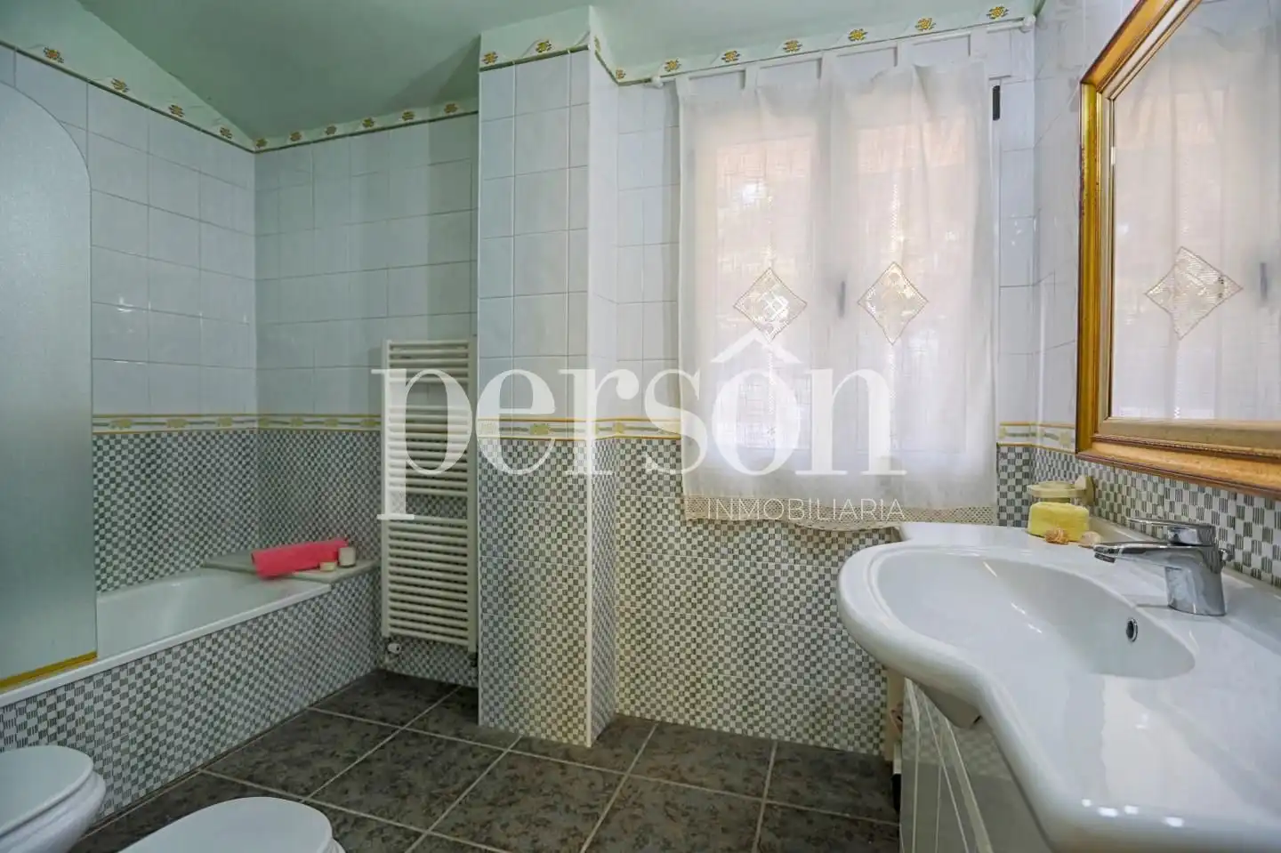 Baño de Casa o chalet en venta en Alzira con Jardín privado, Terraza y Piscina