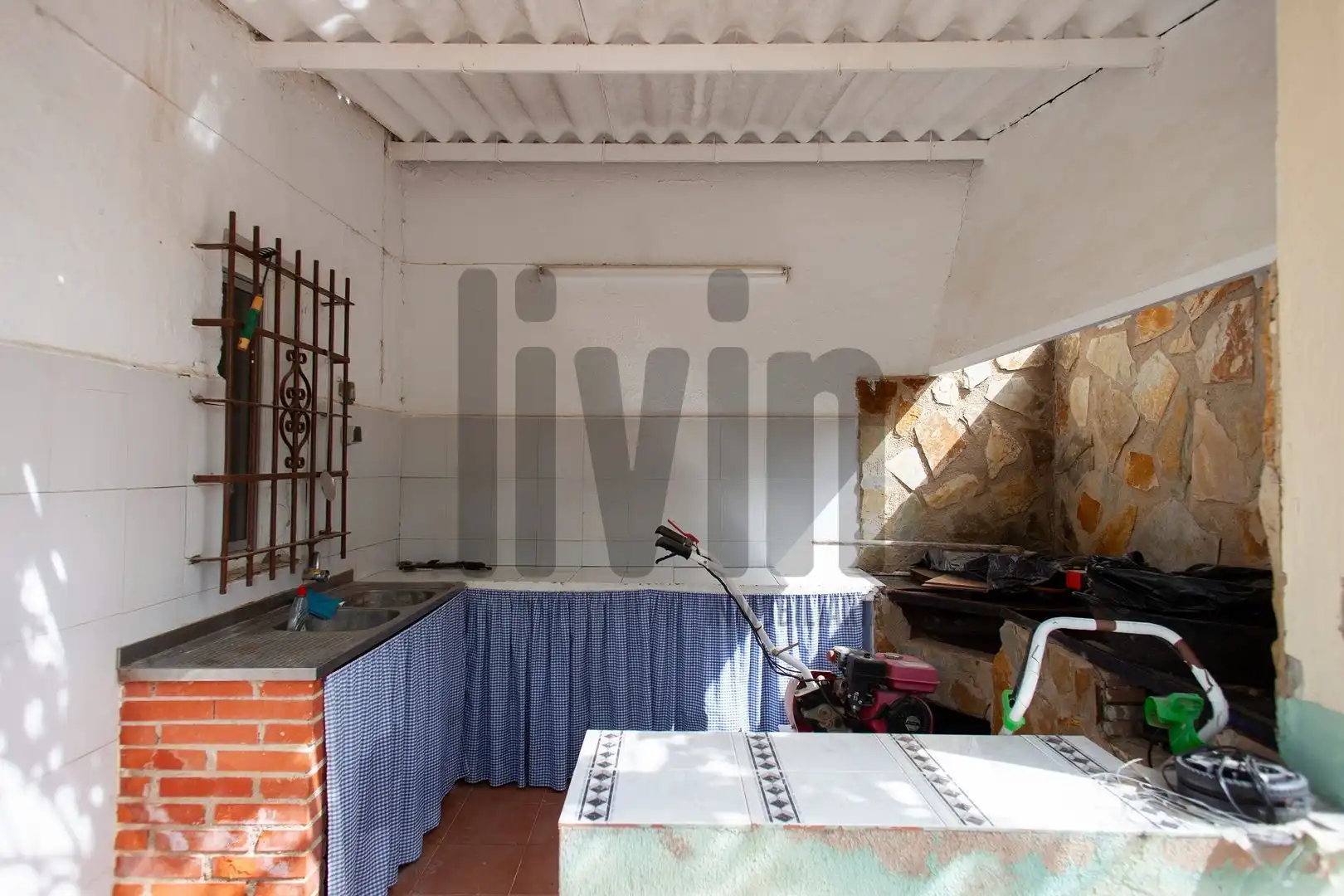 Cuina de Casa o xalet en venda en Jaén amb Aire condicionat, Calefacció i Jardí privat