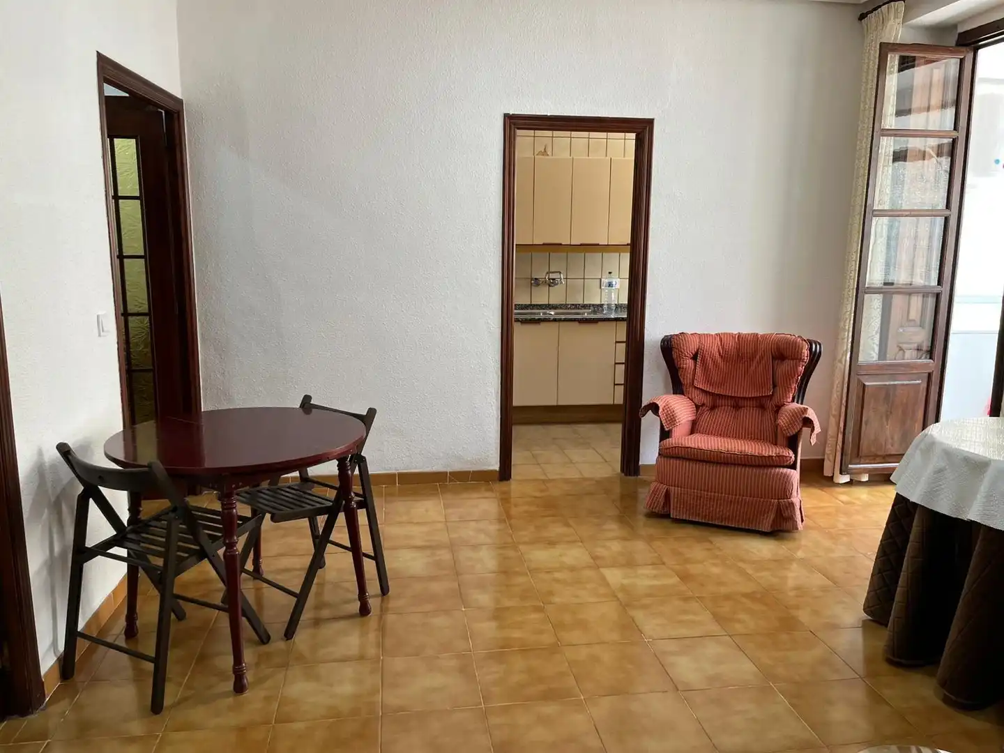 Sala d'estar de Pis de lloguer en Valencia amb Aire condicionat, Moblat i Balcó