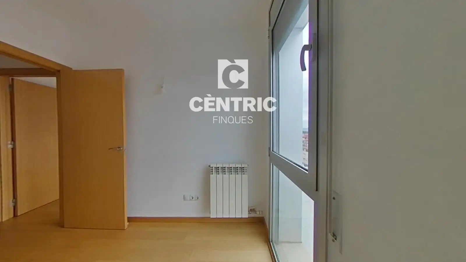 Flat for sale in Plaça Catalunya - Escola Industrial