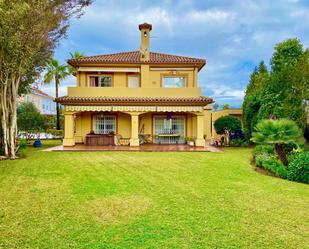 Jardí de Casa o xalet en venda en Estepona