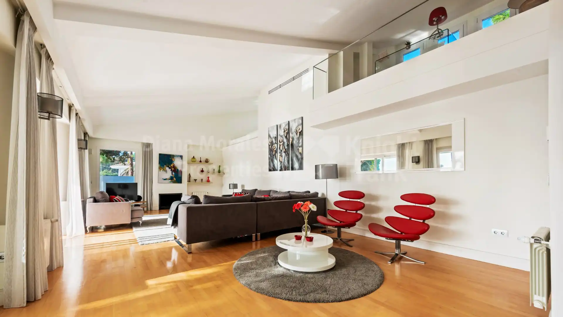 Sala de estar de Casa o chalet en venta en Marbella con Aire acondicionado, Jardín privado y Terraza
